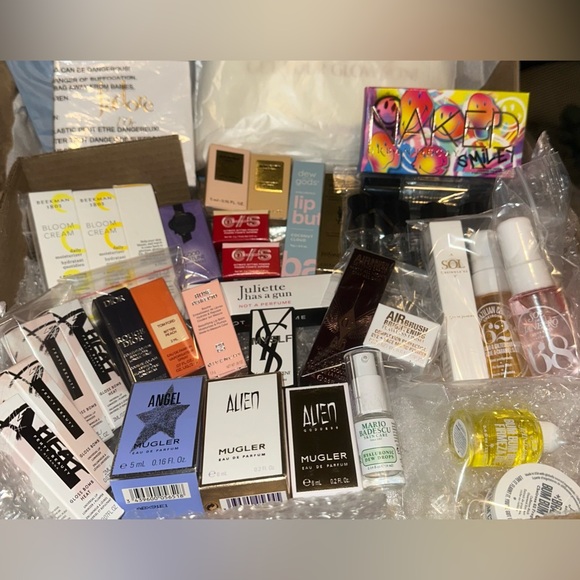 UPDATES — 👀NEW CLOSET WEEKLY PEEK 👀 Men’s & Women’s - NEW BRANDS & INVENTORY - Picture 12 of 17